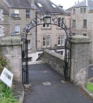 Hawick  gate arch 1