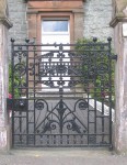 Kirkcudbright  St Mary Street gates 06