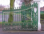 Glasgow  Victoria Park gates 1