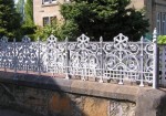 Paisley  railings 1